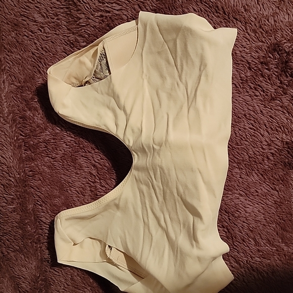 Bra - Picture 3 of 4